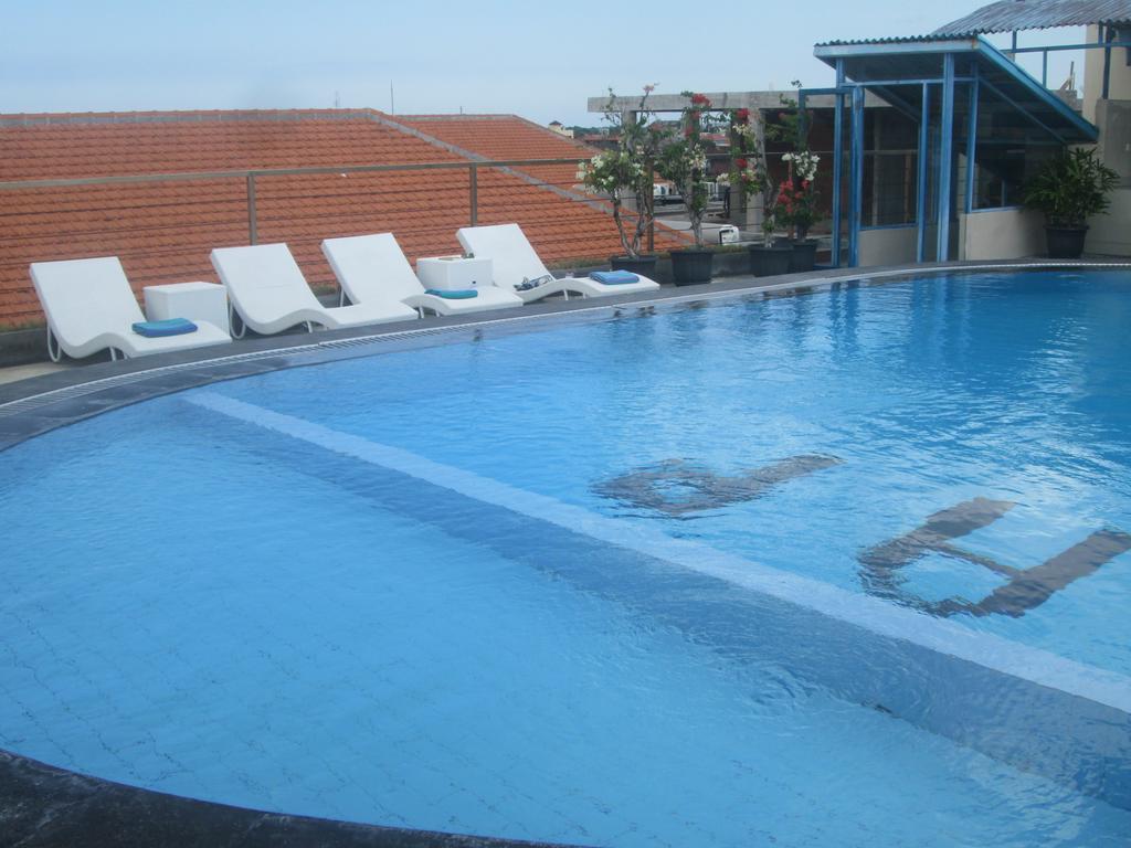 Ap Suite Apartment กูตา ภายนอก รูปภาพ