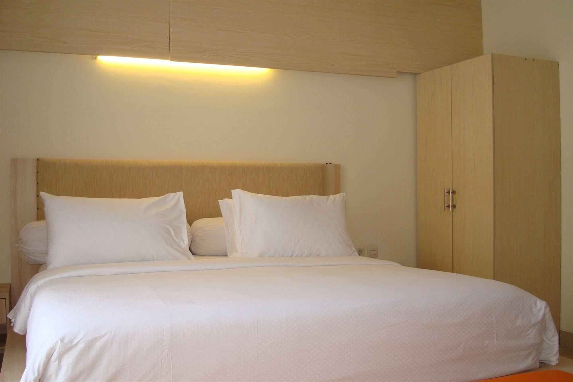 Ap Suite Apartment กูตา ภายนอก รูปภาพ