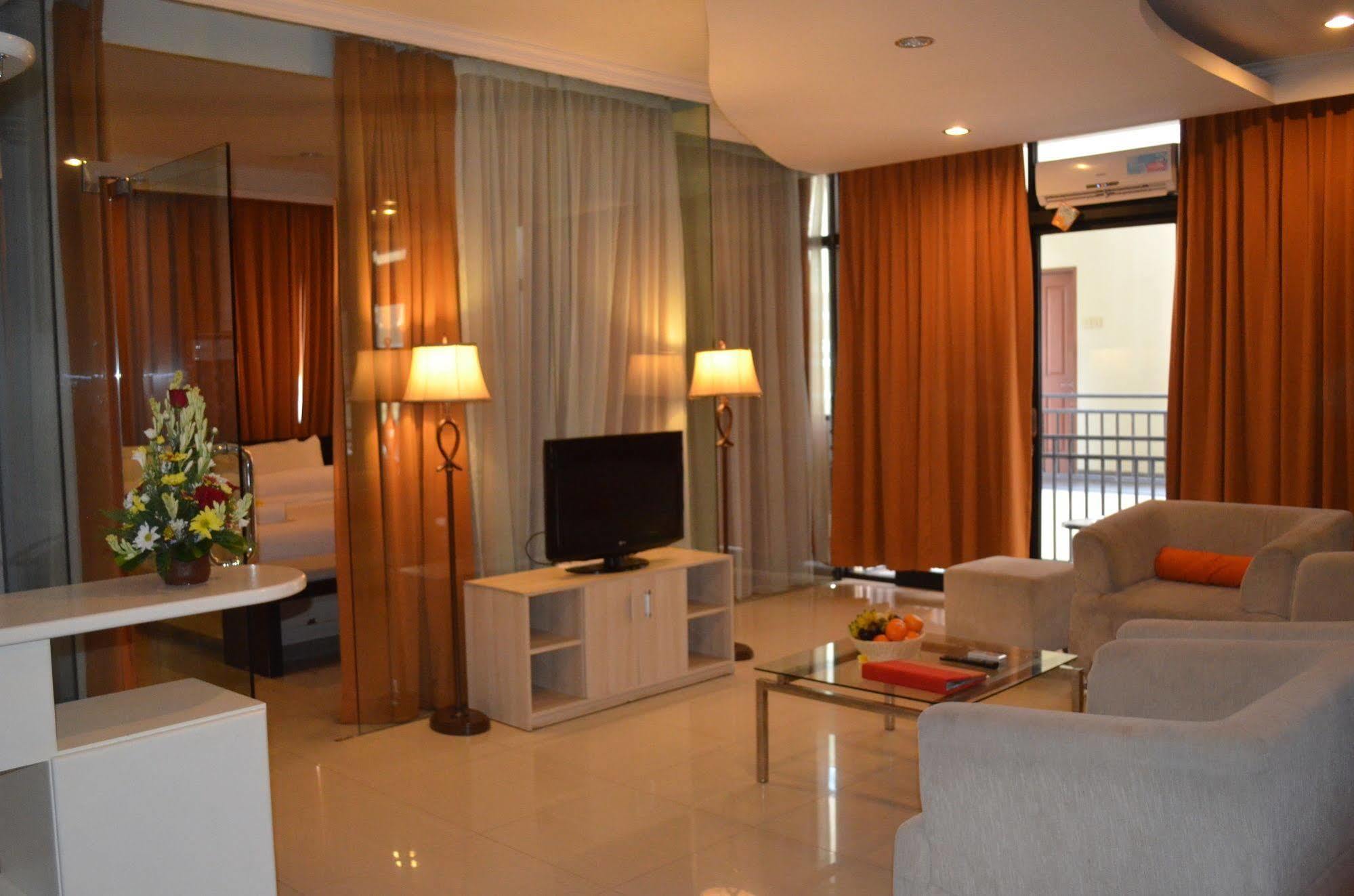 Ap Suite Apartment กูตา ภายนอก รูปภาพ
